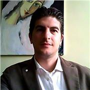 Avvocato civilista e tributarista con esperienza ventennale, offre lezioni di diritto e procedure civile, pubblico, costituzionale